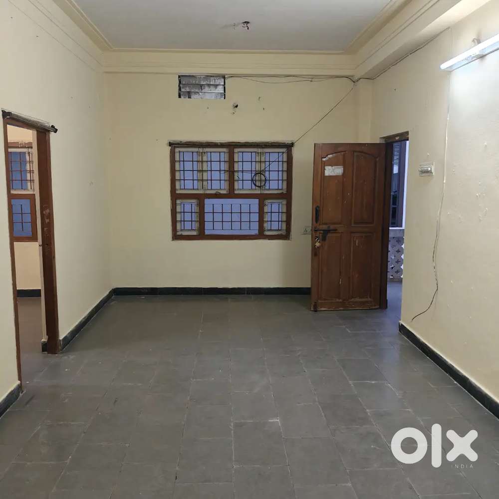 2Bhk 2nd flr portion for rent at Mehdipatnam. No lift.