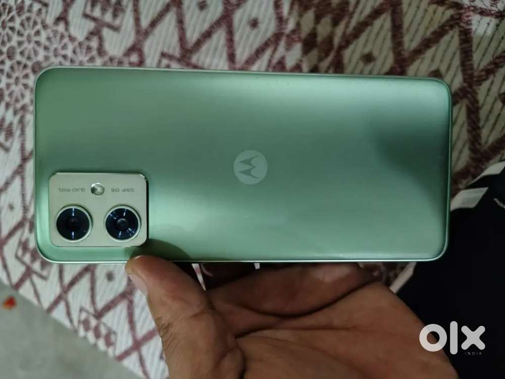 Moto g54 5g 8.128.ram  phone is best 1 yaar old