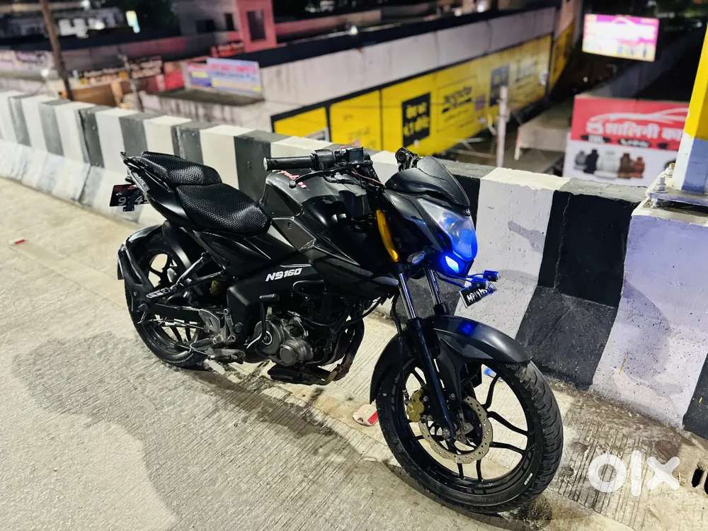 Bajaj Pulsar ns160