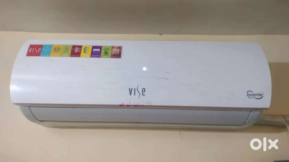 Newly purchased six months old AC for sale