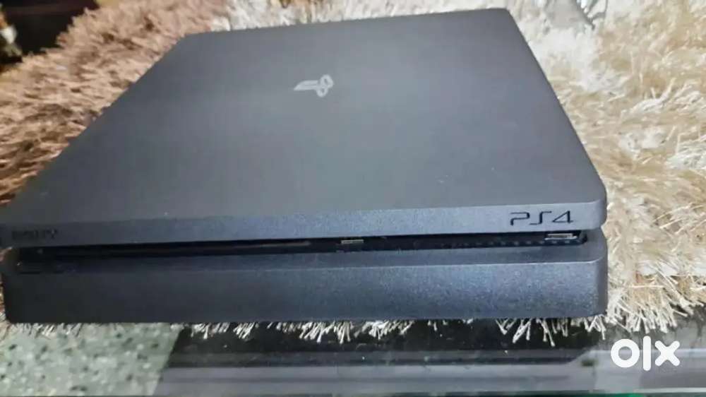 PS4 slim version 12.02 with 15 big AAA titles