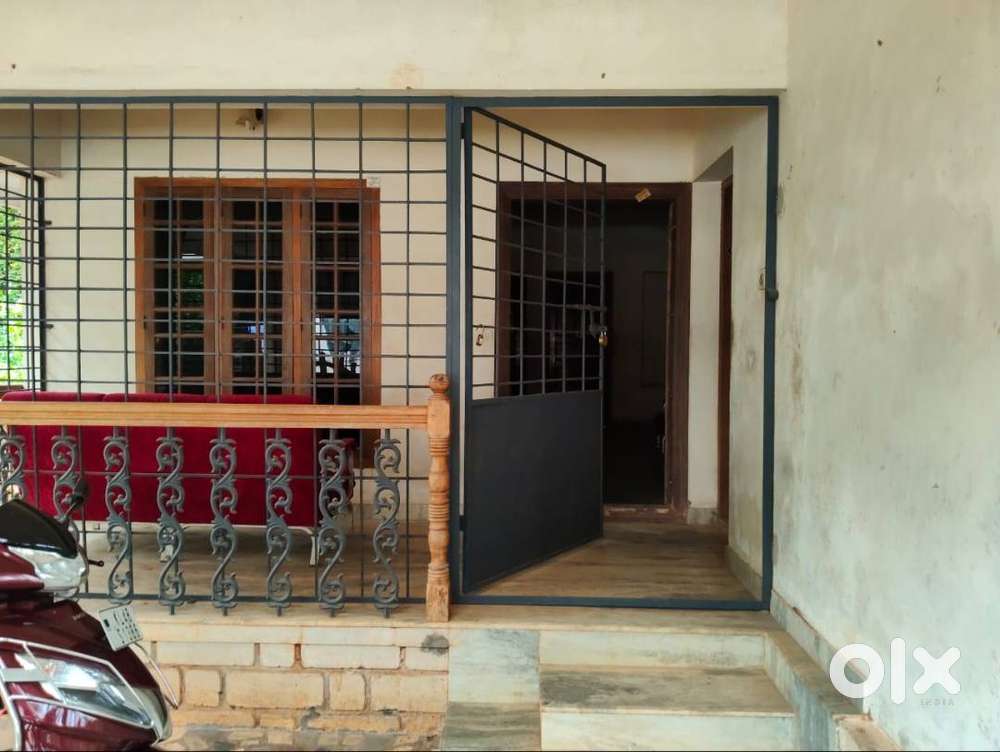 Independent villa
