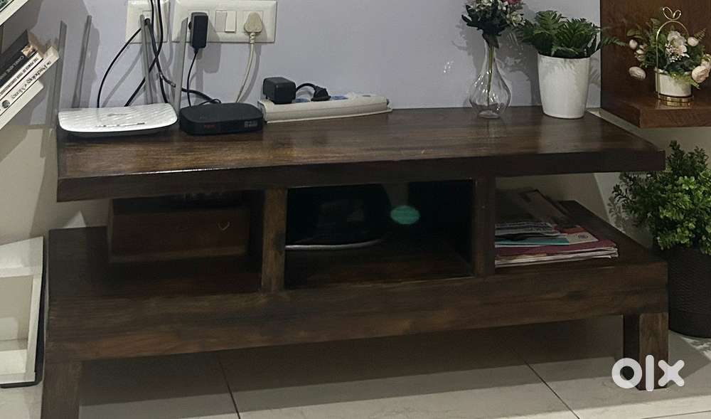 Solid Wood Cube Smart Tv Unit.