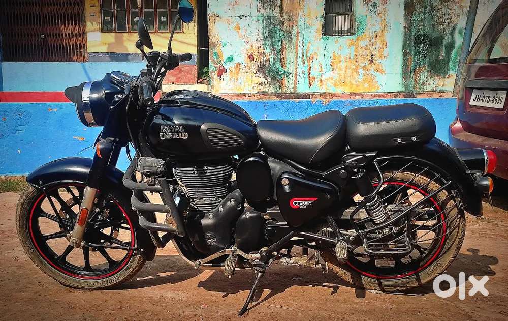 New generation classic reborn 350 stealth black dual channel abs.