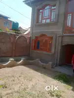 Three story house with garden and parking 3 cars