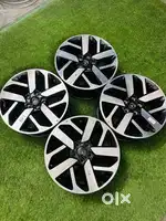 TATA HARRIER ALLOYS ORIGINAL (SET OF 4) GOOD CONDITION