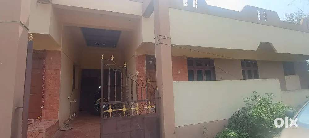 Twin house of which one part having 2 BHK for LEASE/RENT
