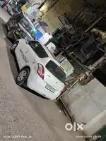 Swift 2012 ka last ka h sab pepar update h 25km plus ka milaga with ac