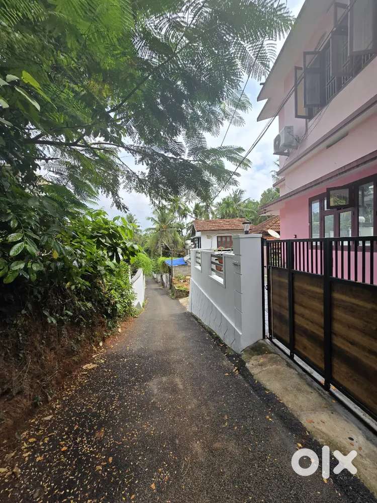 9 cent with 2 houses for sale in calicut prime location