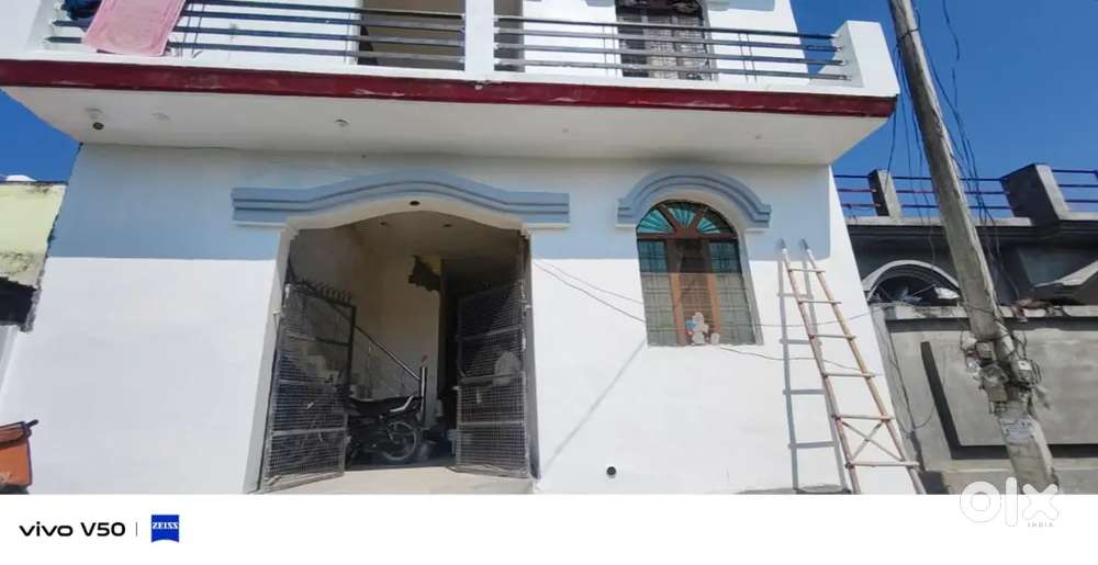 Single Furnished Room for Rent with Wi-Fi & Attached Bathroom.