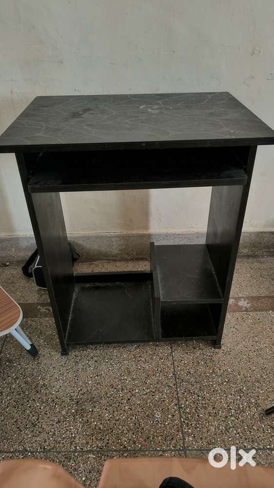 Computer table and chair