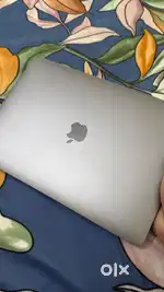 Macbook air m1 (256gb) mint condition