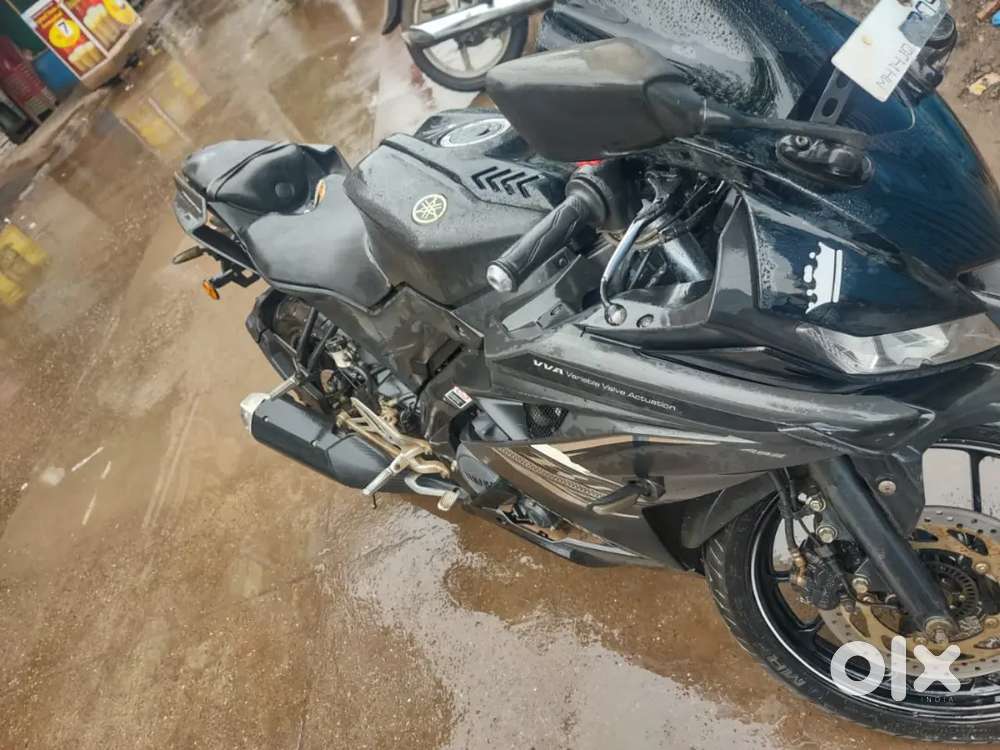 2021 R 15v4