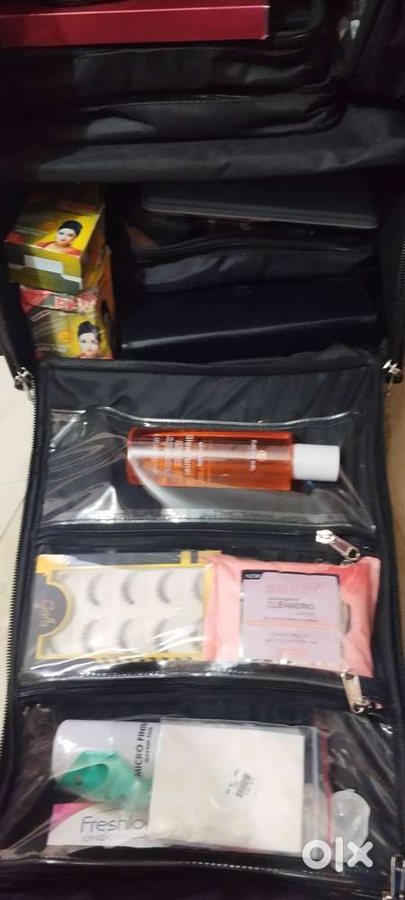 Bridal make-up kit