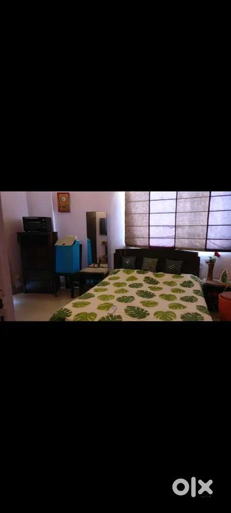 Wooden Bed Queen Size