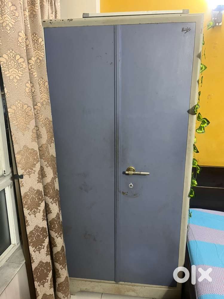 steel almirah in excellent condition