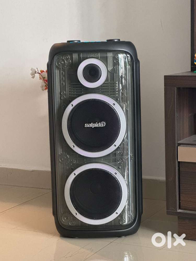 3 week used Salpido 100W speaker for sale