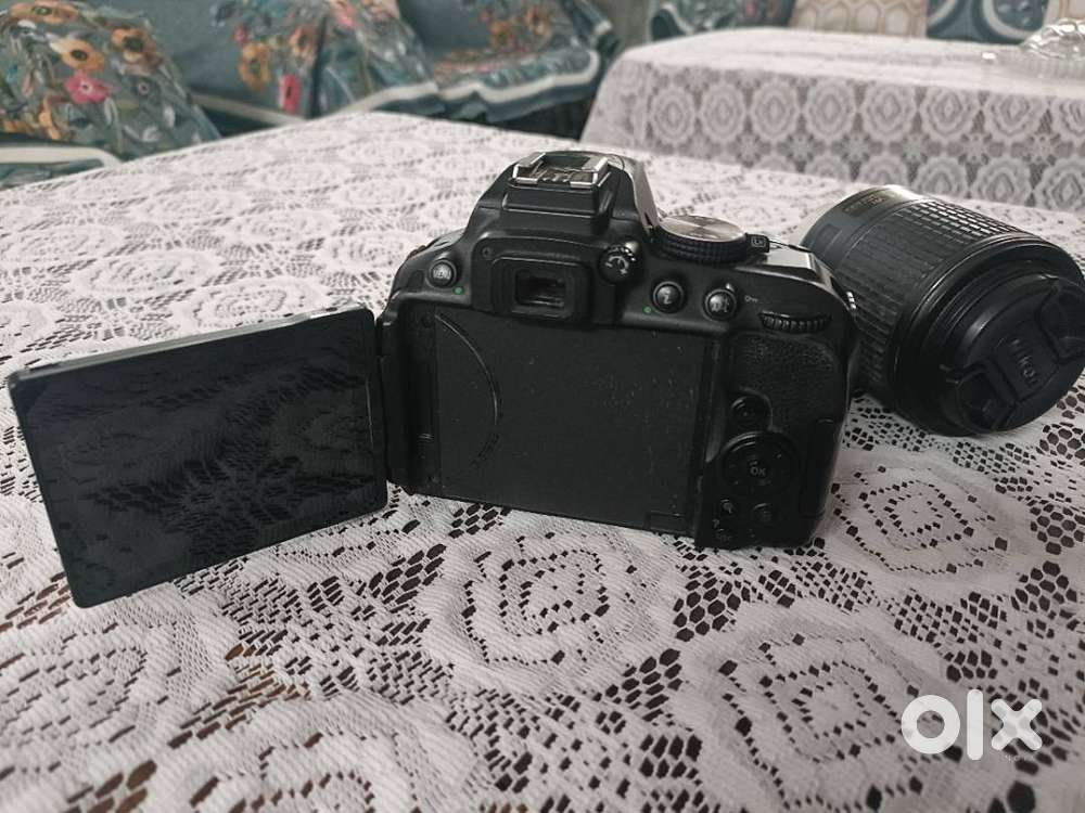 Nikon d5300 18-55mm kit lens 55-200mm kit lens 2017 model  Mint condit