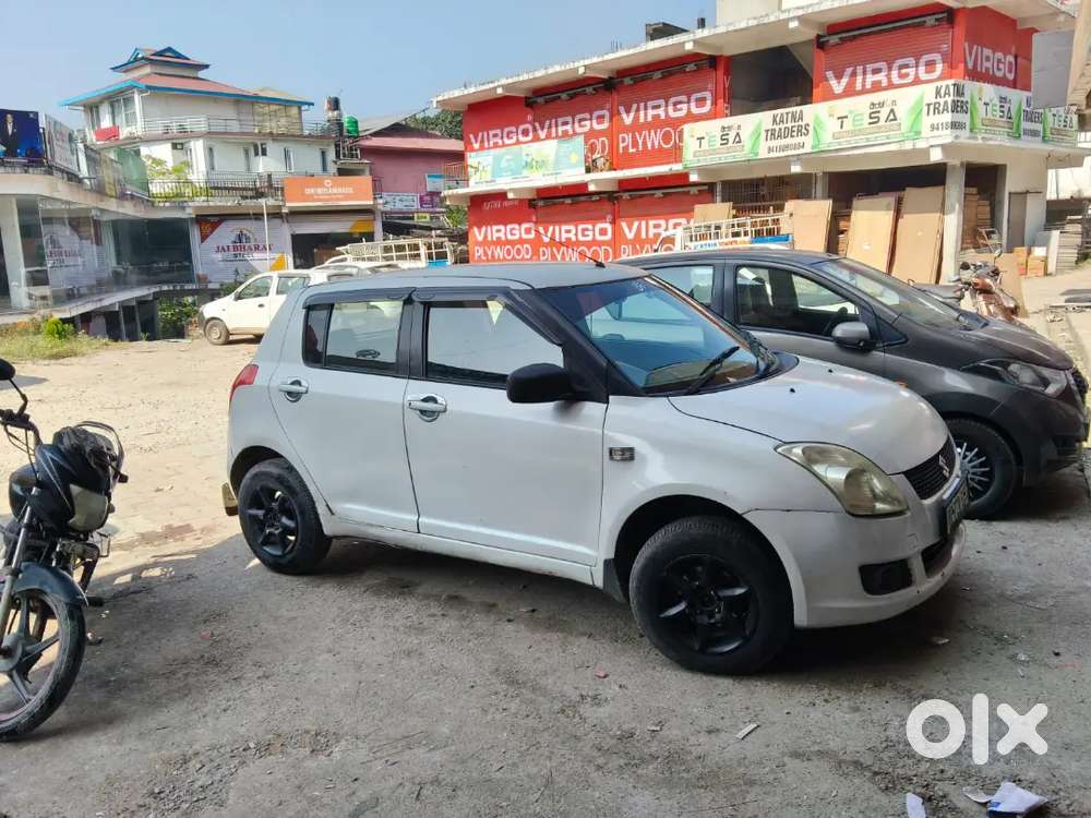 Bhut acchi car h dekhne ke liye best koi kam nhi