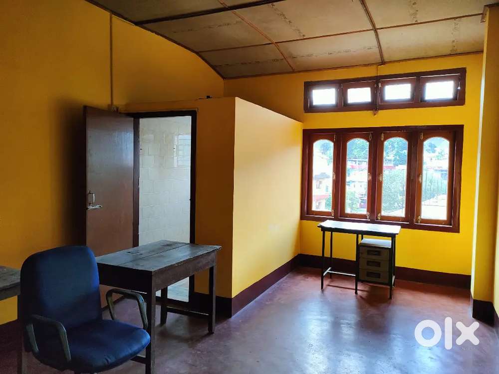 Single room for bachelors