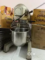 Dough /cream kneeder machine