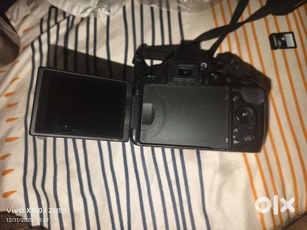 Nikon D3300 and D5200 DSLR . 2 years old