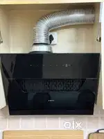 Elica 60cm 1350 m³/hr Autoclean Chimney – April 2024, Like New