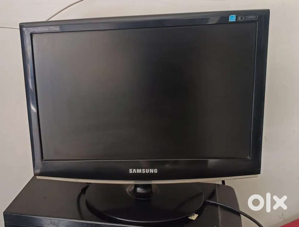 Samsung 733 NW Monitor, Size: 15 Inch