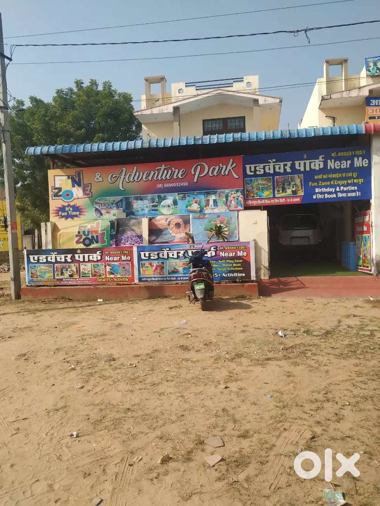 Cafe or fast food stalls