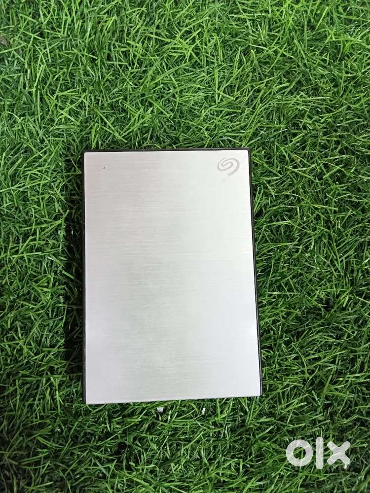 Seagate backup plus 4.0tb external hdd perfect working condition