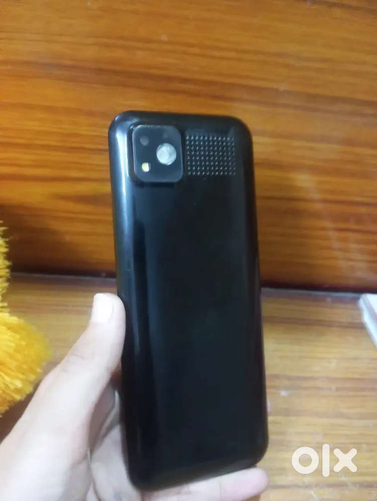 Kechaoda a6 keypad mobile black colour 2 sim slot and sd card solt