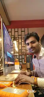 Mujhe job ki zarurat hai