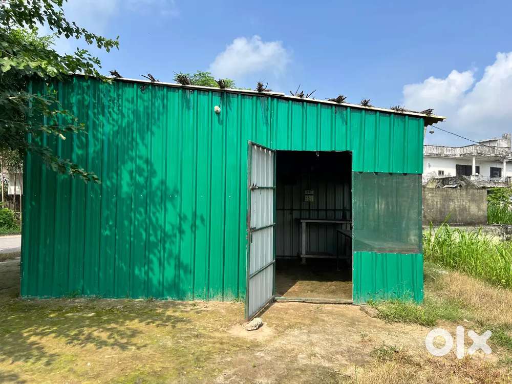 iron shed 12× 18