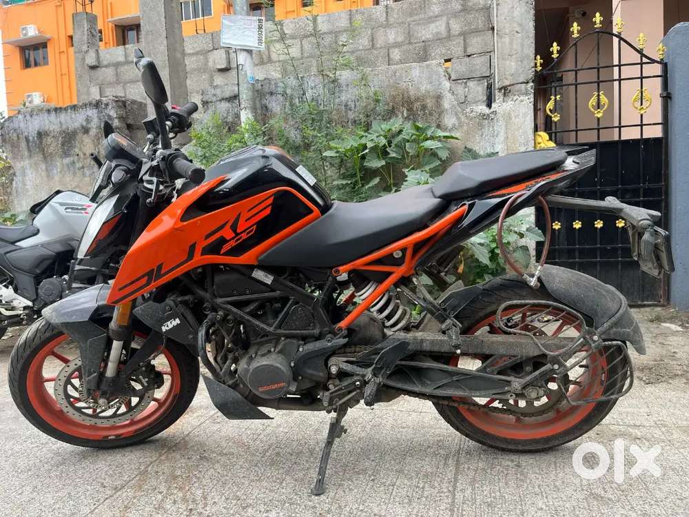 KTM Duke 200