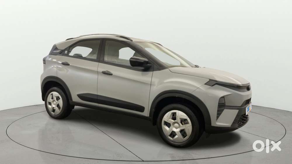 Tata Nexon Pure (S) 1.2 Petrol 6AMT, 2024, Petrol