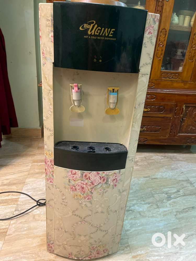 A water dispenser in good condition
