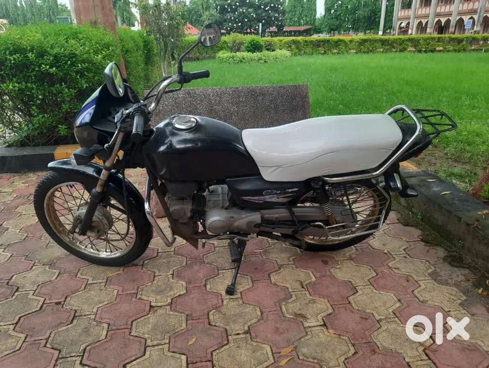 Hero Honda CD Deluxe 2006