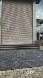 1800 Sq.Ft Shop For Rent College Road