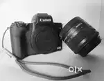 CANON M50 MIRRORLESS WITH KIT LENS