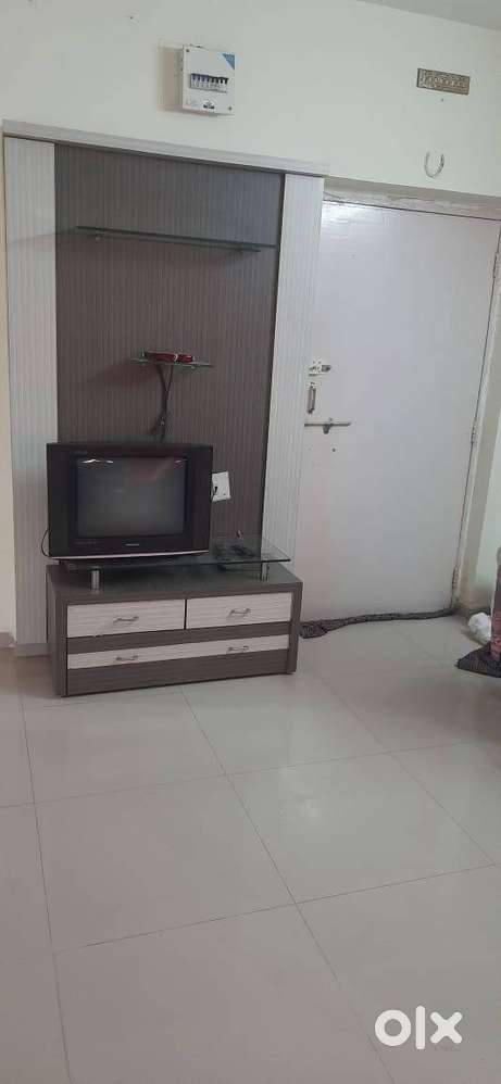 2 bhk on rent in kudasan