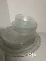 Glass dinner set