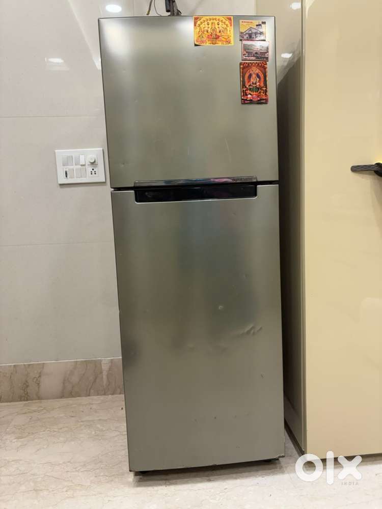 Excellent condition- SAMSUNG 253lt Double Door frost free refrigerato