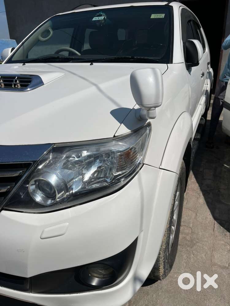Toyota Fortuner 2014 Diesel 150000 Km Driven