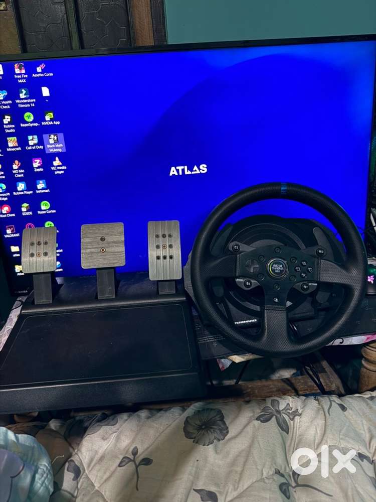 Highpower gaming pc rgb + Thrustmaster t300rs string wheel + paddles
