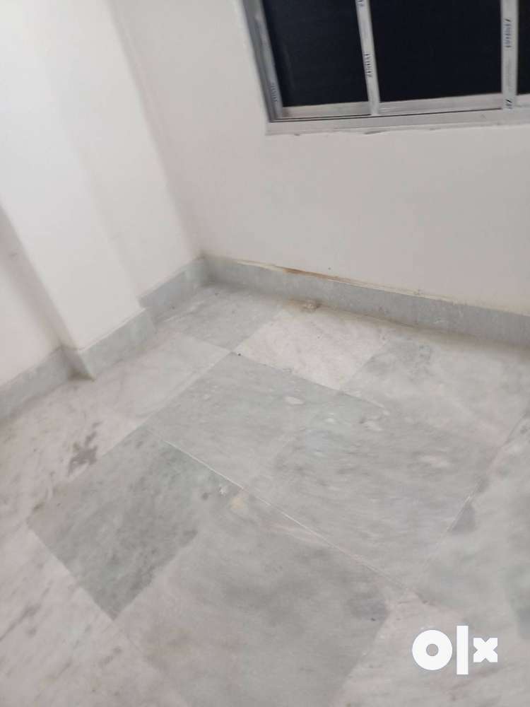 Ready to move 3 bhk semi furnished flat for sale in Baguihati VIP Road