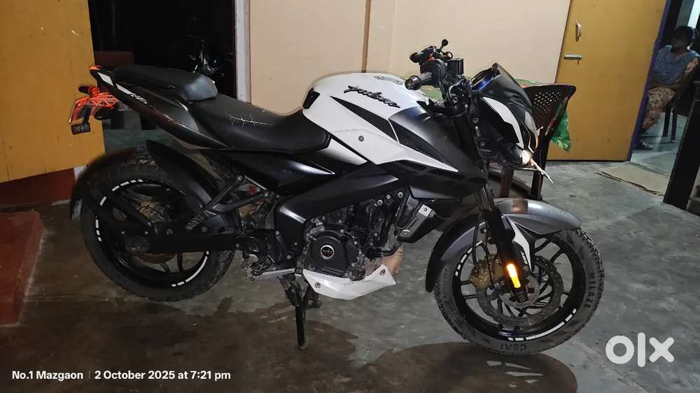 Bajaj Pulsar NS200 – Urgent Sale, Best Price