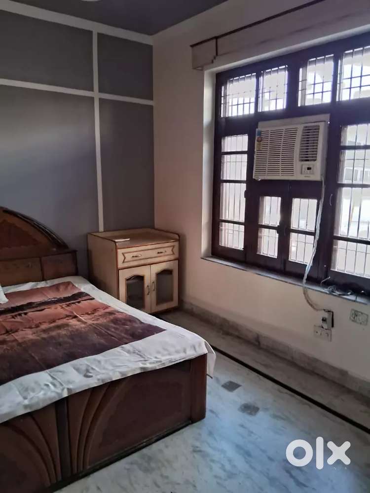 Newly owner free independent entrance one hall room fully furnished