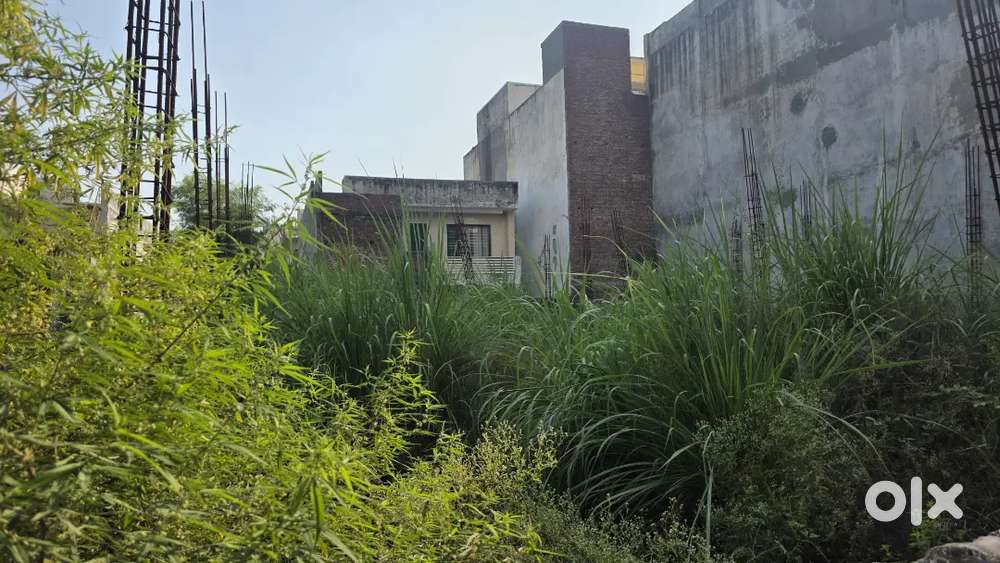 500 Gaj North facing plot on Vip road