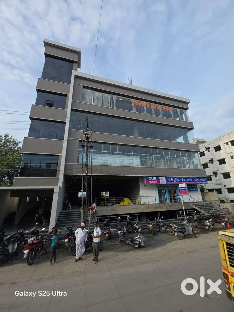 Rent 3200 sq ft. At just ₹170000 / month only