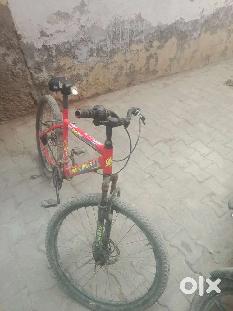 Gear nhi hai or break nhi hai